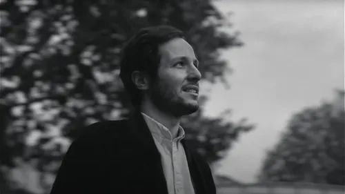 Vianney dévoile "Merci pour ça", extrait de son prochain album