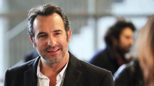 Jean Dujardin dévoile une photo de son personnage inspiré de...