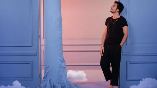 Amir dévoile le making-of de la pochette de « Ressources » !