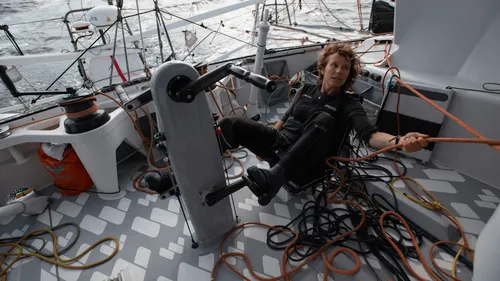Vendée Globe : Isabelle Joschke et son bateau "sur-mesure" arrivent...