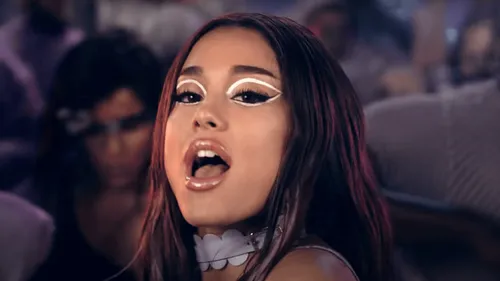 Ariana Grande, fait son grand retour avec son nouveau single...