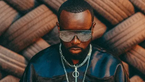 Gims dévoile “Origami", un nouvel extrait de son album