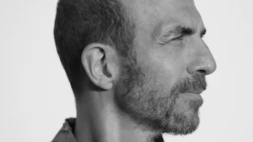 Calogero reporte la sortie de son album