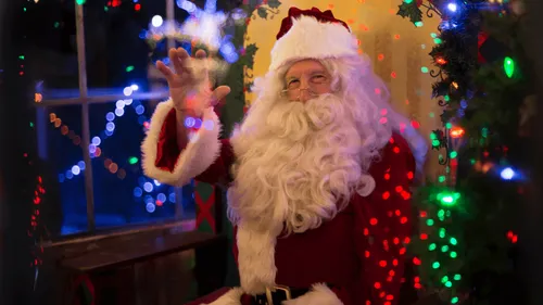 Dans le Morbihan, un arrêté pour que le Père-Noël circule "comme...