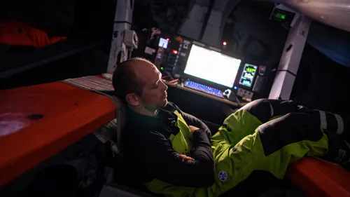 Vendée Globe : Kevin Escoffier a été récupéré par la Marine nationale