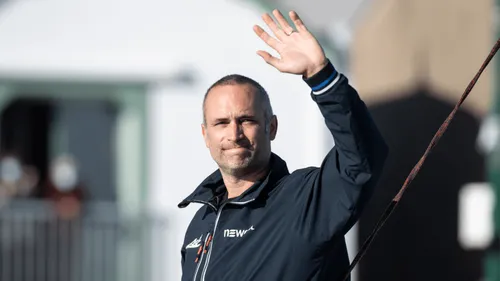 Vendée Globe : Fabrice Amedeo abandonne