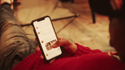 Le rappeur Black M provoque ses acolytes sur Twitter pour annoncer...