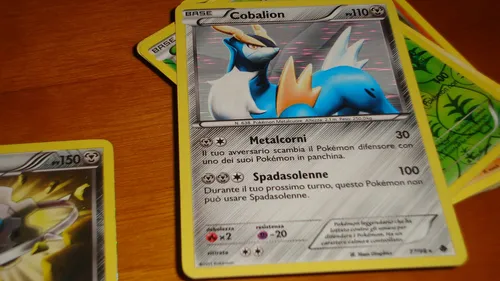 Un étudiant vend 80 000 dollars de cartes Pokémon pour financer ses...