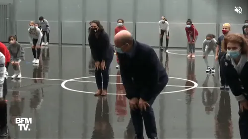 La danse de Jean-Michel Blanquer fait le buzz