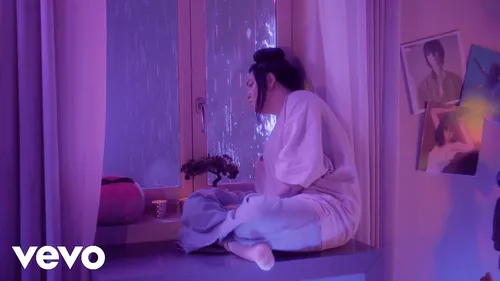 Hoshi : découvrez le clip de "Et même après je t'aimerai"