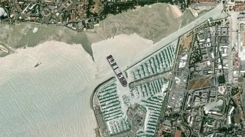 Et si l’Ever Given était bloqué à côté de chez vous ?