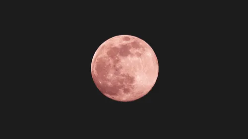 Qu’est-ce que la "Super Lune rose" à observer ce mardi 27 avril ?