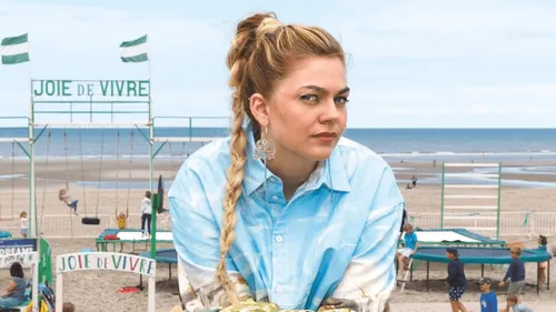 Louane tiendra le premier rôle de la série "Visions" sur TF1