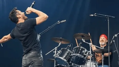 Hellfest 2021 : Philippe Etchebest jouera avec le groupe The...