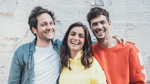 Vianney dévoile sa collection de vêtements "Vrai par Vianney"