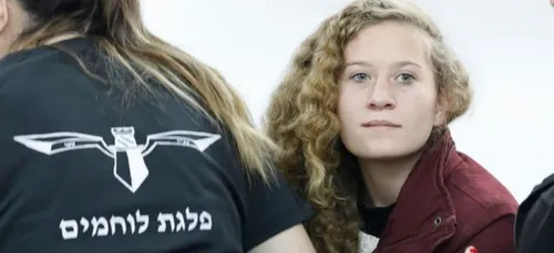 Ahed Tamimi, 17 ans et figure de la lutte contre l'occupation...