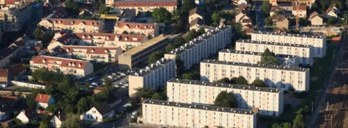 (Vidéo) Deux journalistes racontent l'histoire de Trappes