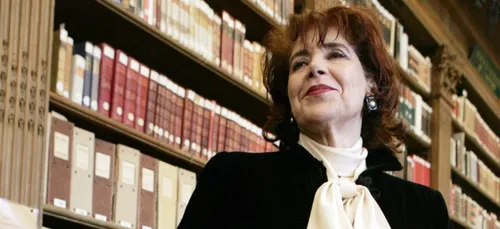 Une bibliothèque en l'honneur d'Assia Djebar à Paris