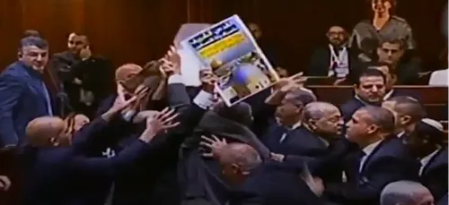 (Vidéo) Des députés arabes israéliens empêchent le vice-Président...