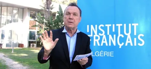 Julien Lepers à Alger pour animer un quiz