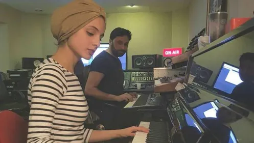 Mennel dévoile ses futures collaborations !