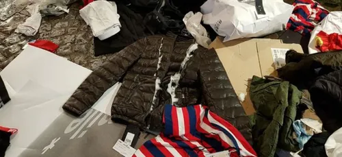 Bientôt les marques de vêtements ne pourront plus jeter leurs invendus