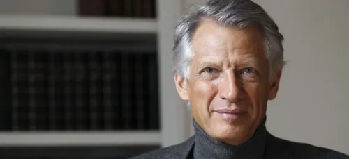 (Vidéo) Dominique de Villepin dénonce un "massacre" commis par...