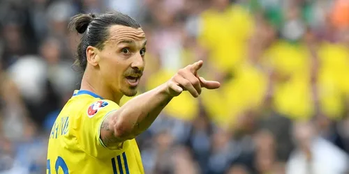 (Vidéo) Zlatan Ibrahimovitc fracasse Didier Deschamps sur la non...