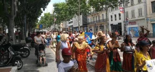 (Vidéo) Fête de la robe kabyle à Marseille!
