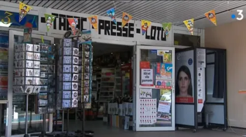 Elle refusait de livrer les colis aux femmes voilées, le Parquet...