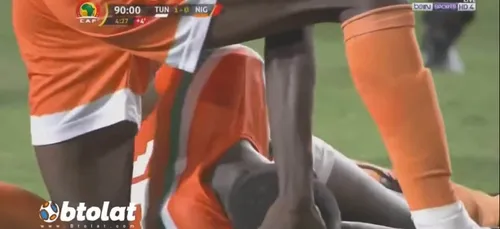 (Vidéo) Un médecin tunisien sauve la vie d’un joueur nigérien en...