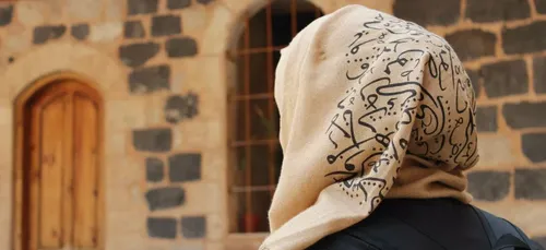 Algérie : des femmes lancent une campagne contre le port du voile !