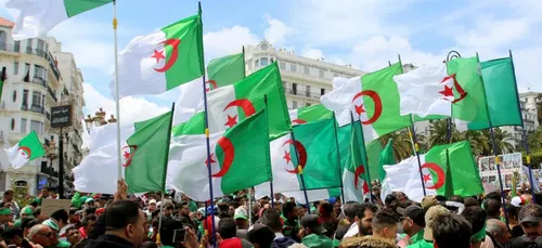 Algérie : pas d’élection présidentielle le 4 juillet !