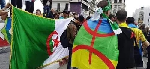 Algérie : 14 manifestants poursuivis pour "atteinte à l’emblème...