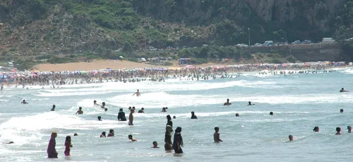 [VIDÉO] Réouverture progressive des lieux de culte, des plages et...