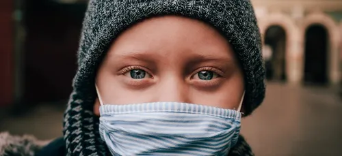 COVID : BAISSE DE 12% DES CAS DANS LE MONDE