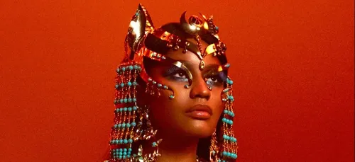 Nicki Minaj : son bel hommage aux victimes de l’attentat de...