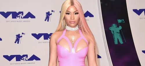 Nicki Minaj et Cardi B réunies dans le teaser du clip "MotorSport"...