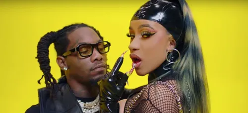 Cardi B : son remix gospel de « Clout » en lingerie (Vidéo)