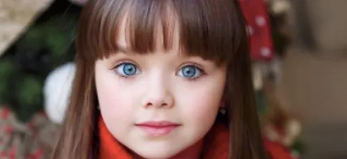 Anastasia est « la plus jolie petite fille du monde » (Photos)
