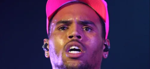 Chris Brown sèche la convocation de la police judiciaire de Paris