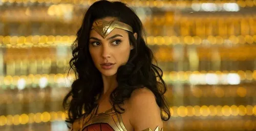 Wonder Woman 1984 : sa nouvelle armure dévoilée dans la première...