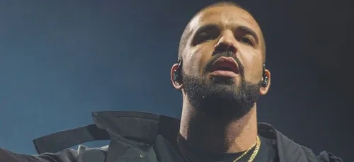 Drake rattrapé par une veille affaire l’accusant de viol