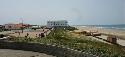 Biscarosse : le maire prend deux arrêtés de péril imminent sur la dune