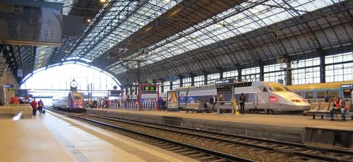 Bordeaux : le trafic des trains perturbé après une coupure...