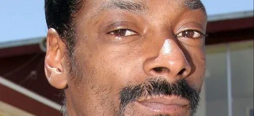 Lassé par le "Bottle Cap Challenge", Snoop Dogg lance un défi...