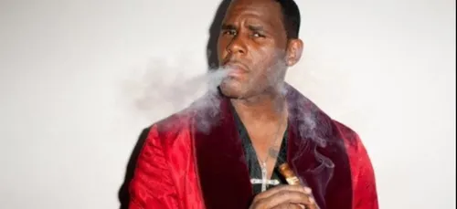 R. Kelly : le chanteur arrêté à Chicago pour crimes sexuels sur...