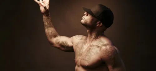 Booba fait rire la toile avec une parodie du titre "Mwaka Moon" de...