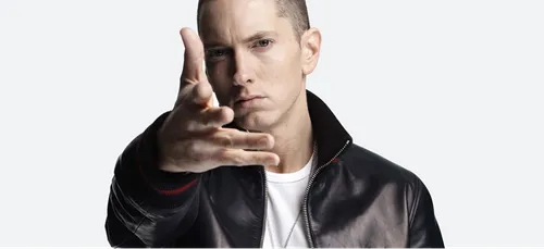 Eminem cherche l’amour