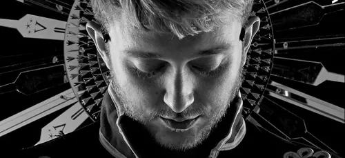 Vald dévoile « Journal perso », le premier morceau de son nouvel ...